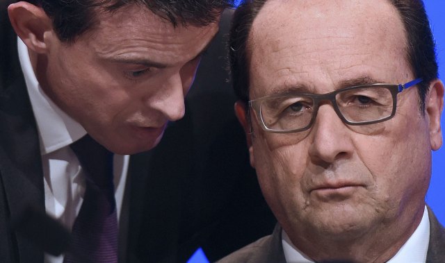 Manuel Valls y Francois Hollande (Foto Reuters)