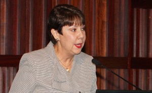 Cecilia García Arocha pide al gobierno beneficiar a todos los venezolanos