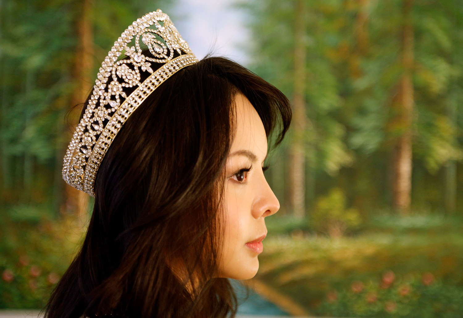 La reina de belleza a la que China le niega la entrada para el concurso de Miss Mundo (Fotos)