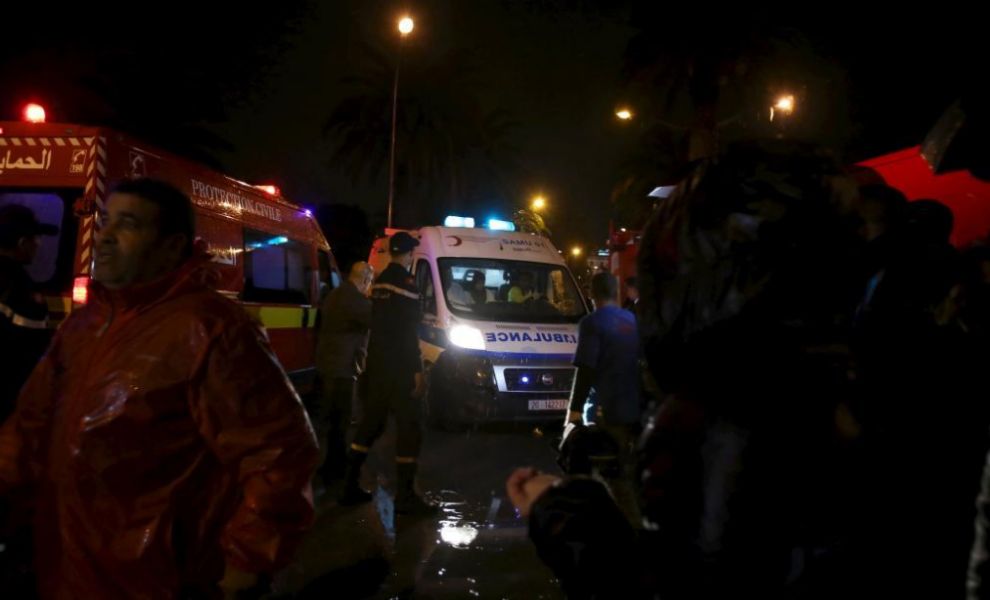 Al menos 12 muertos en un atentado en Túnez contra un autobús de la guardia presidencial