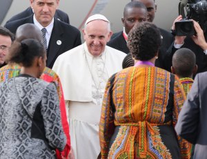 Papa Francisco en Kenya: Lo único que me preocupa son los mosquitos