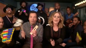 ¿Cómo suena “Hello” de Adele con instrumentos infantiles? Jimmy Fallon lo muestra (VIDEO)