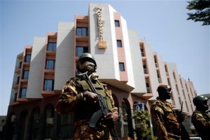 Dos arrestados por ataque a hotel de lujo en Mali