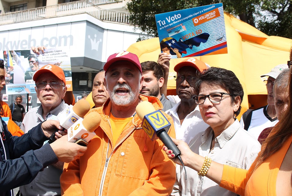 Ismael León: Reventemos de votos la tarjeta de la Unidad por la libertad de los presos políticos