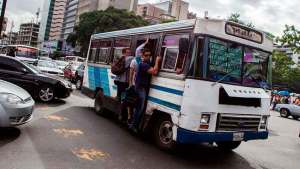 Postergan para el 10 de diciembre aumento del pasaje en Caracas
