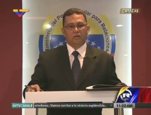 González López omite caso de Capriles y denuncia que dos PNB fueron golpeados en marcha de la MUD (Video)