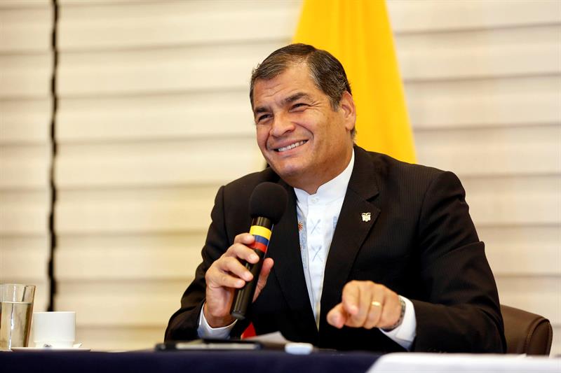 Correa confirma su asistencia a la investidura de Macri en Argentina