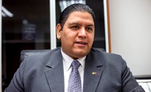 Rector Rondón dice que adelantar elecciones de la AN sería una bofetada al ejercicio de los derechos políticos