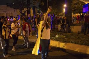 Activistas cubanos celebran la victoria de la oposición venezolana