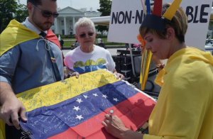 Venezolanos en Miami celebran triunfo pero piden mantener unidad opositora