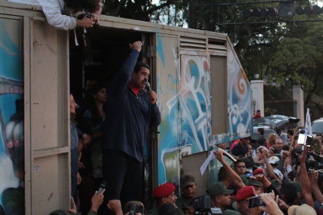 Maduro-container-popular