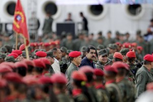 Estados Unidos considera que el Gobierno de Maduro se aproxima al de una junta militar