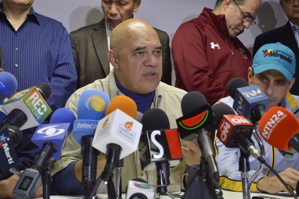 Chúo Torrealba: Existe un gran daño moral que este régimen le ocasiona al país