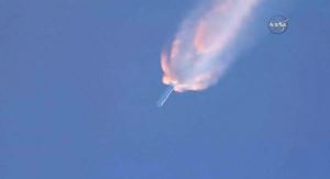 Cohete de SpaceX retorna con éxito a la Tierra tras poner satélites en órbita