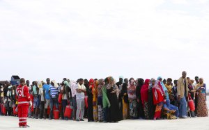 Un millón de migrantes llegaron a Europa por tierra y mar desde enero