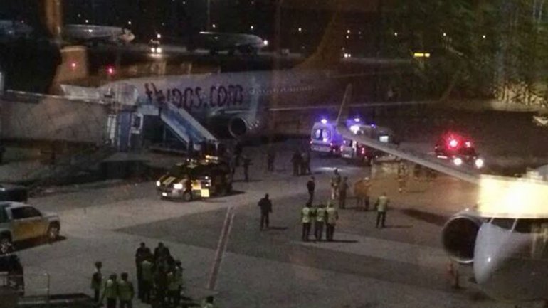 Un muerto y un herido tras explosión en un aeropuerto de Estambul