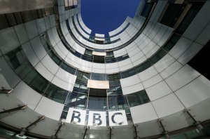 Grupo contra el Estado Islámico se atribuye ciberataque a la BBC