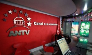 Fundadora de Antv denuncia persecución de Darío Vivas a trabajadores del canal (Video)