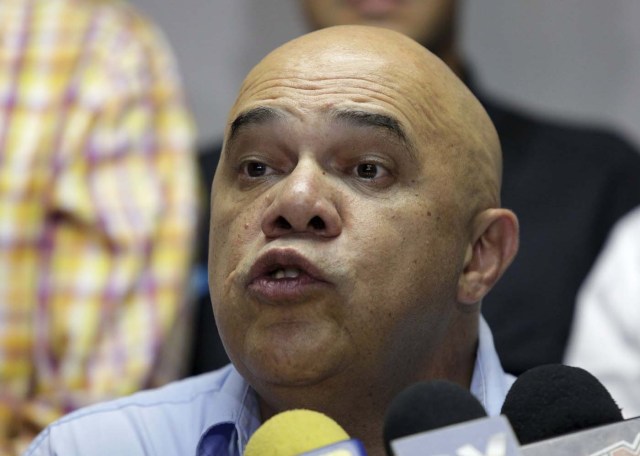 Jesus Torrealba, head of the opposition's Democratic Unity coalition, addresses the media during a news conference in Caracas, December 29, 2015. REUTERS/Marco Bello