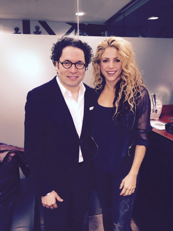 Shakira posó sonriente con Gustavo Dudamel (Foto)