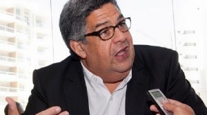 Efraín Velásquez: Disciplinar desorden fiscal permitirá superar la crisis