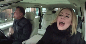 ¡No te la pierdas! Adele canta sus grandes éxitos en un carro (Video)