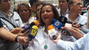 Dinorah Figuera: Maduro no rindió informe de la salud ante la gravedad del sector