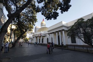 AN sanciona Ley de bono de alimentación y medicinas para pensionados y jubilados