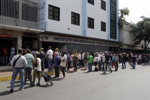 El decreto 2.184 en Venezuela: Salto al precipicio