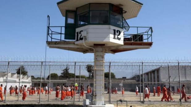 Obama prohíbe confinamiento solitario de menores en cárceles federales de EEUU