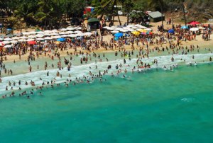 Choroní espera a más de 15 mil bañistas en fiestas del Rey Momo