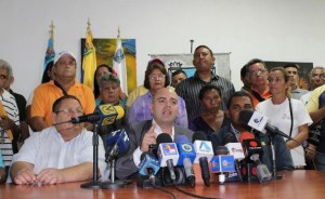 Leonardo Fernández exhorta al Ejecutivo Nacional a intervenir Hidrolago