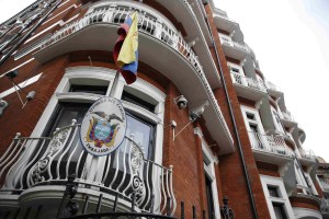 Assange recibe apoyo de comité de la ONU para salir de embajada ecuatoriana