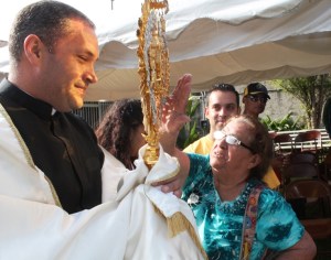 Feligreses veneraron a la Virgen de Coromoto en Carrizal