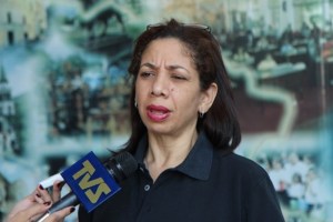 Betsy Bustos: Los venezolanos estamos muriendo de mengua y el gobierno es el único responsable