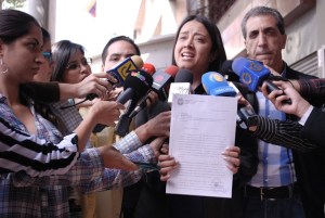 Gaby Arellano: Tres jueces secuestran inmunidad parlamentaria de diputados