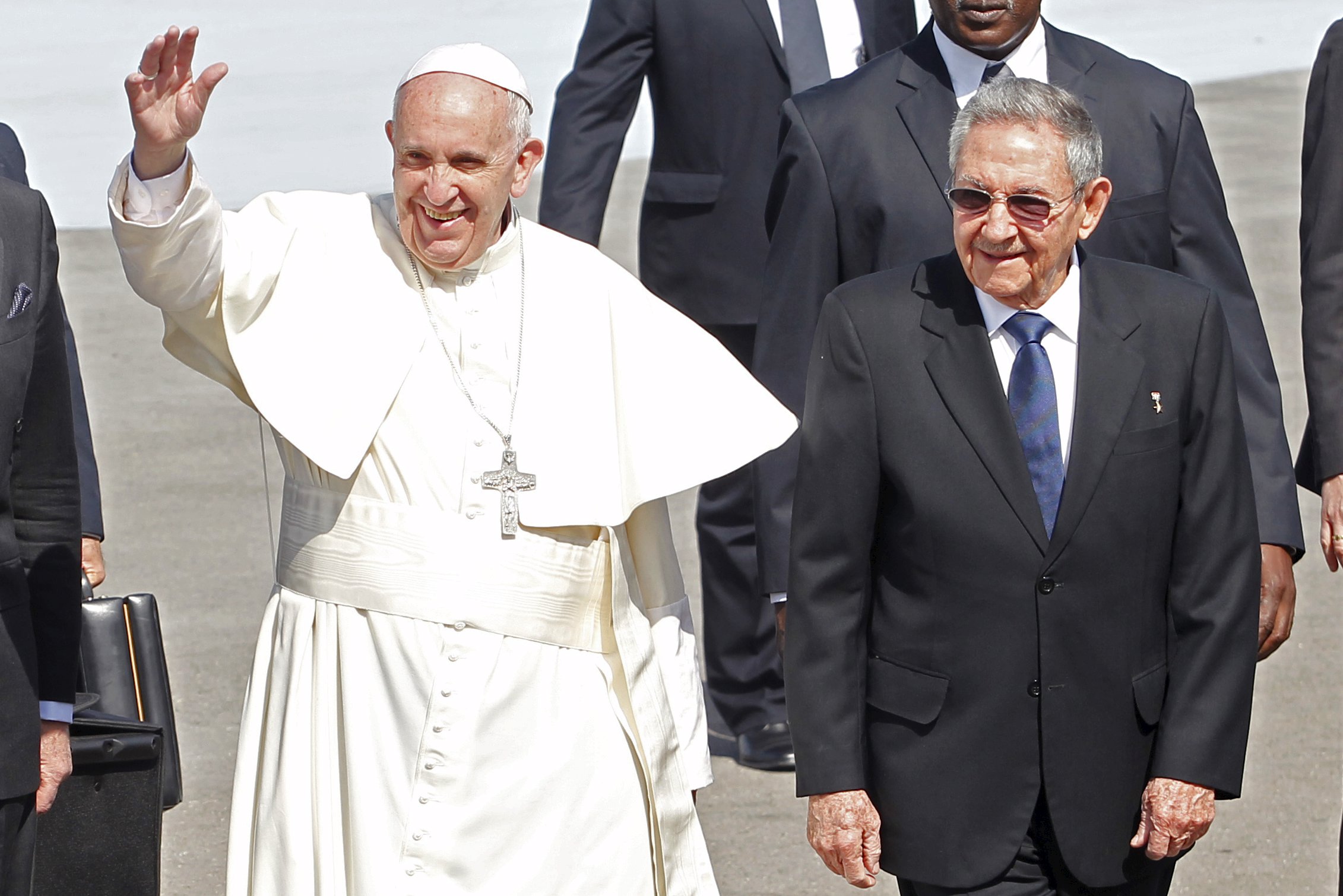 Papa Francisco llega a Cuba para histórico encuentro con el patriarca Kiril