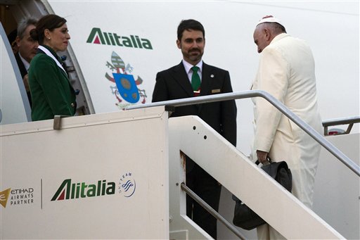 El papa Francisco parte de Roma hacia Cuba y México