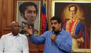 Maduro destituye a Luis Salas como vicepresidente de Economía