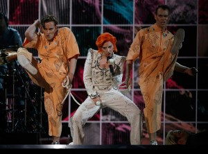 Al hijo de David Bowie no le gustó el homenaje de Lady Gaga en los Grammy