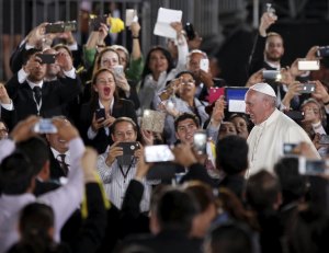 El papa Francisco: Donald Trump no puede proclamarse cristiano