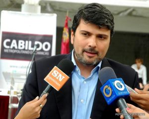 Alejandro Vivas: El gobierno quiere solucionar su crisis metiéndole la mano al bolsillo del pueblo