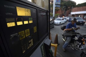 Alertan que surtidoras no mostrarán nuevo precio de la gasolina