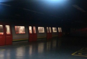 Cinco estaciones del Metro de Caracas no prestan servicio por apagón #19Mar (Fotos+Video)