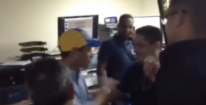 A Capriles aún lo quieren en Globovisión: Así fue recibido (VIDEO)
