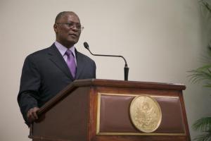Oposición de Haiti rechaza prolongar mandato del presidente provisional