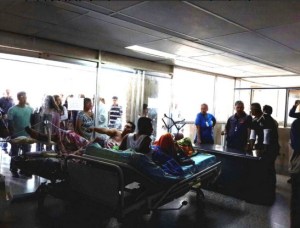 Pacientes del IAHULA y familiares cierran puertas principales por la inseguridad