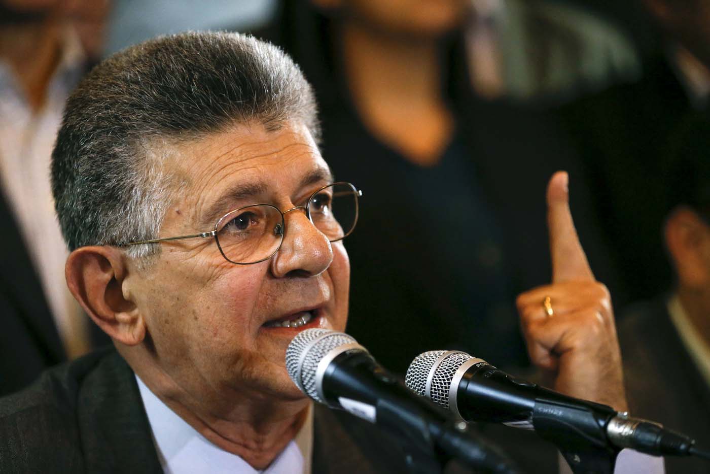 Ramos Allup: TSJ declarará traidores a diputados que viajaron a la OEA