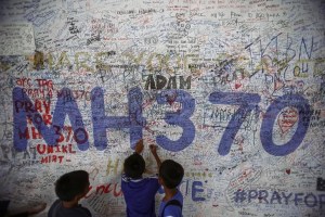 Familiares de 12 víctimas del MH370 demandaron a la aerolínea y a Malasia