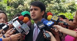 Concejal García: Vecinos de Chacao deben tener prioridad para comprar en supermercados cercanos